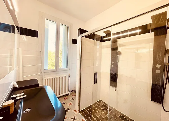 Βίλα L'ecrin Nimois *